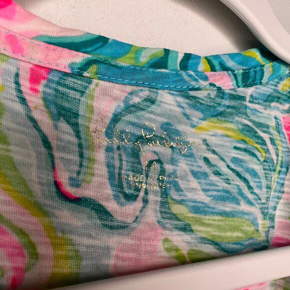 Lilly Pulitzer Blue & Pink Floral Etta T-Shirt Size Medium One In A Melon Print - Picture 5 of 6